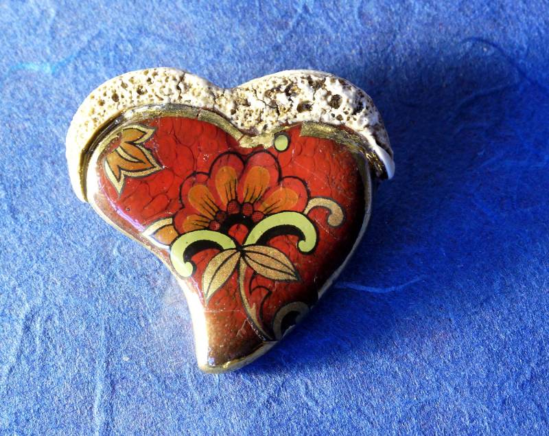 Herz Des Ostens - Einzigartige Handgemachte Keramik-Brosche | 24K Gold Glanz Ein Einzigartiges Geschenk Für Sie Handwerker Schmuck von ceramicOZ