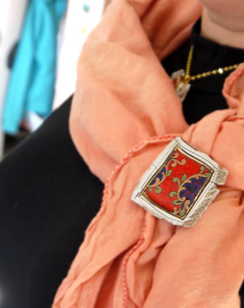 Keramik Rote Brosche Anstecknadel von ceramicOZ