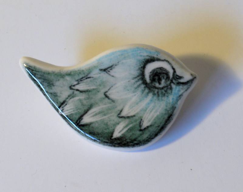 Sammlerstück Keramik Unikat Handgemacht Zeichnung Bleistift Vogel Brosche Anstecknadel Unikat von ceramicOZ