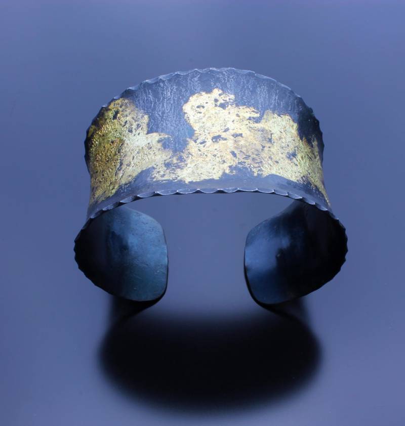 Gold-Armband, Armband, Armband Schmuck, Rüstungsschmuck, Schmuck Für Schutz, Handgeschmiedeter Lagerholz, Rüstung Gold-Armband, Armband, Armband Schmuck, Rüstungsschmuck, Schmuck Für Schutz, Handgeschmiedeter Lagerholz, Rüstung von cerriousdesign