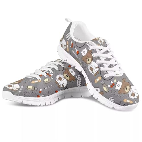 chaqlin Damen Herren Laufschuhe Krankenschwester Sneaker grau niedlicher Bär Doktor Print Sportschuhe leichte Walkingschuhe Mesh Turnschuhe Krankenschwester Schuhe,Größe 38 EU von chaqlin