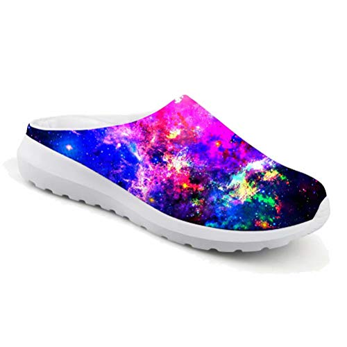 chaqlin Herren Damen Unisex Atmungsaktiv Mesh Hausschuhe Strand Slip-on Sandalen Outdoor Sport Casual Mode Walking Garten Clogs Schuhe Lustiges 3D Design Größe 34-45, Galaxy 6, 43 1/3 EU von chaqlin