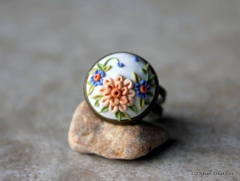 Schöner Polymer Clay Statement Ring in Weiss Und Pfirsich Schöner Polymer Clay Statement Ring in Weiss Und Pfirsich von charancreations