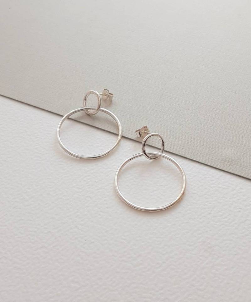 Gehämmerte Kreise Ohrringe - 925 Silber Doppelkreis Handgemacht in Großbritannien Gehämmerte Kreise Ohrringe - 925 Silber Doppelkreis Handgemacht in Großbritannien von charissutehall