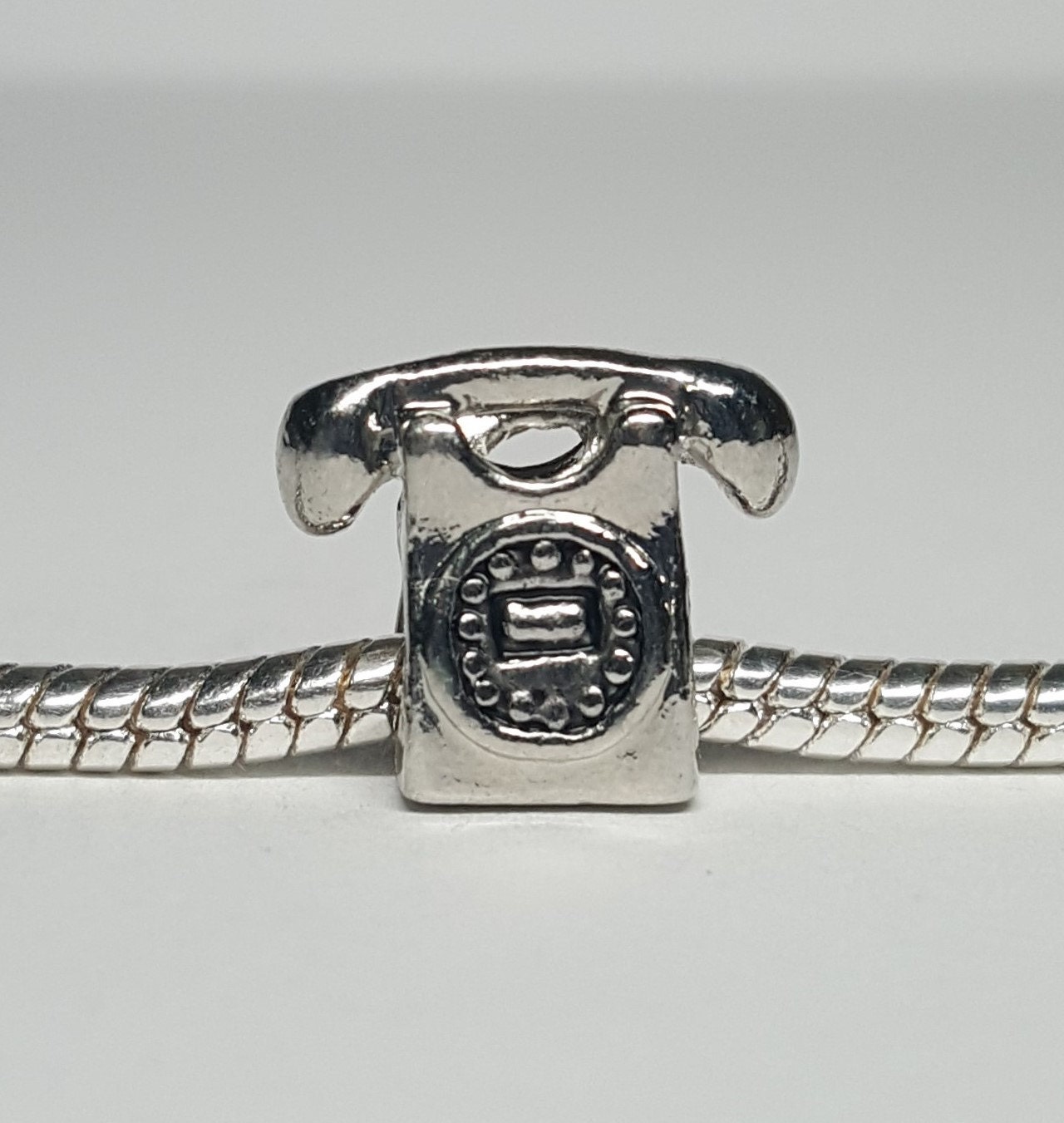 Silberner Telefonanhänger Für Armbänder Silberner Telefonanhänger Für Armbänder von charmco