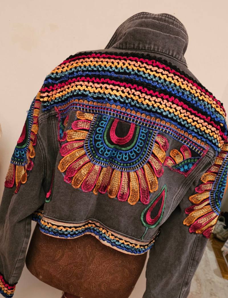 Plus Size Verzierte Jeansjacke 3xl Baumwoll Jeansjacke von BOHOMADMOAZEL