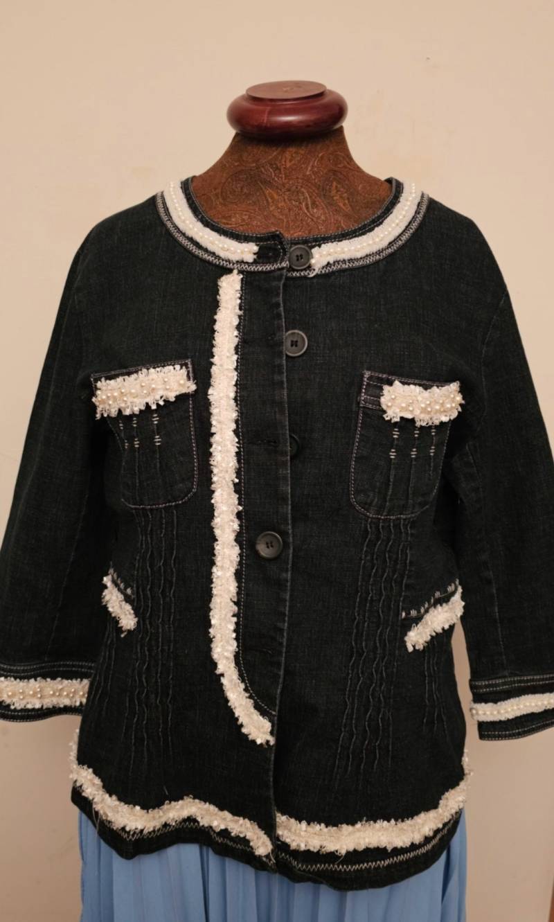 Perlen Verziert Jeansjacke - Plus Größe 2xl Baumwollmischung von BOHOMADMOAZEL