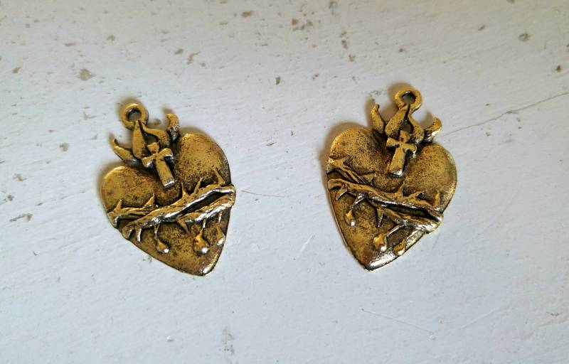 1 Anhänger Heiliges Herz Antikgoldfarben 21x31mm von charmone