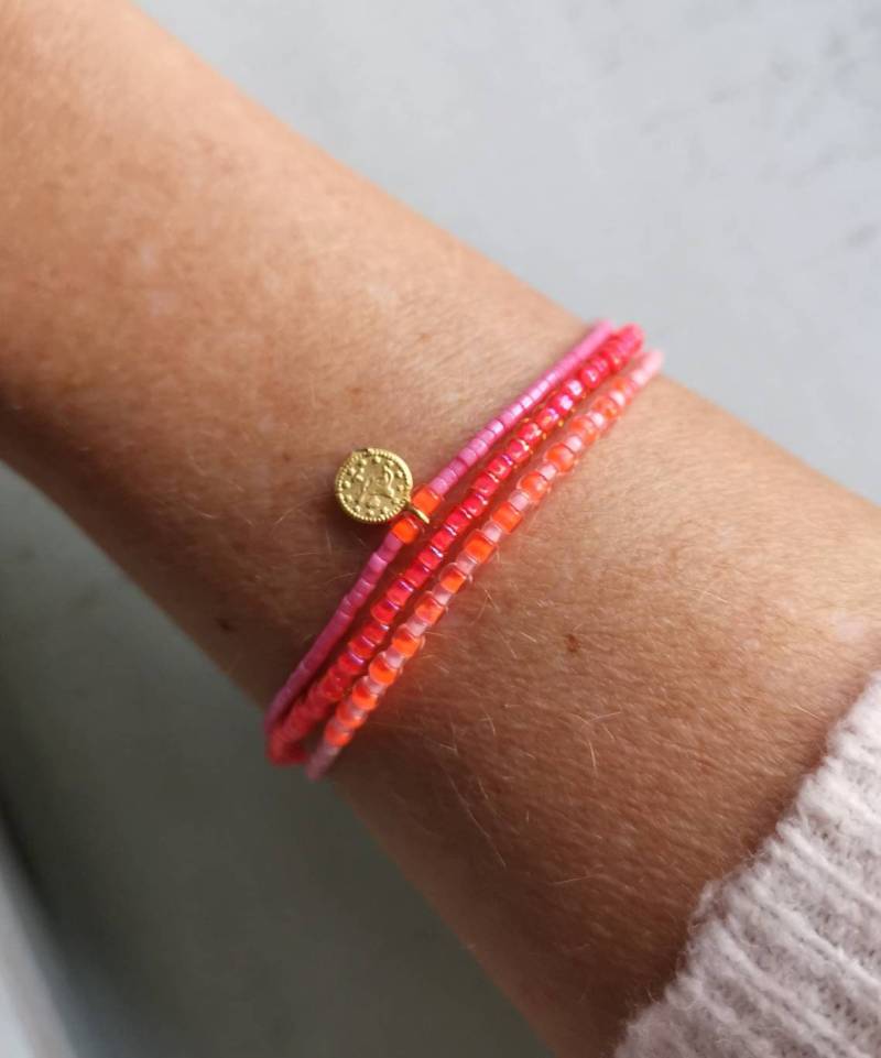 Armband Dreireihig Boho - Münze Glasperlen Seed Beads Rosa Pink Neon Orange von charmone