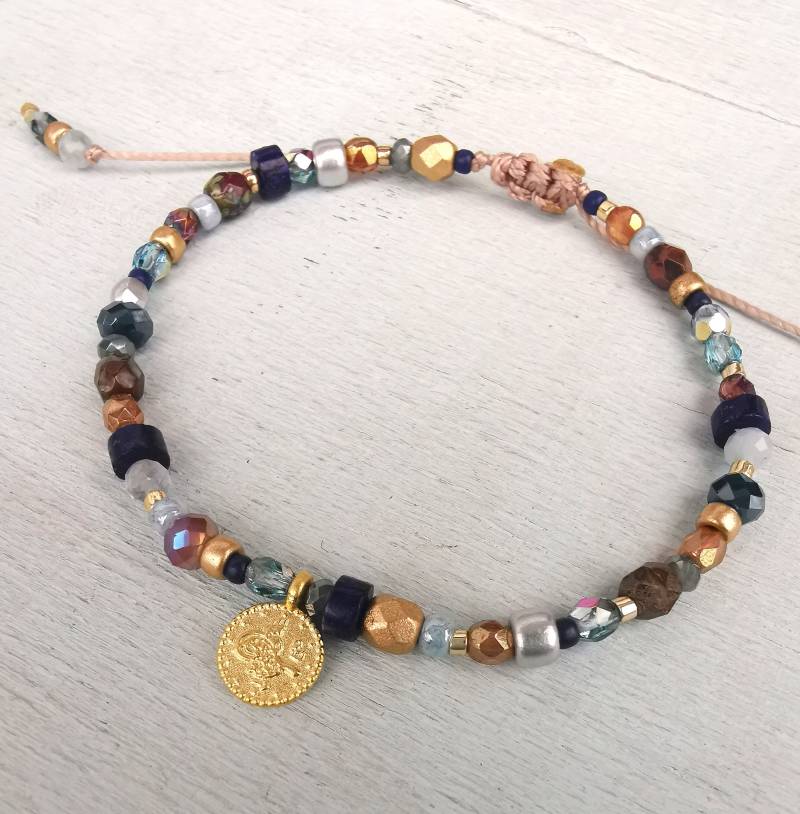 Armband Zart - Facettierte Glasperlen Boho Autumn Münze Goldfarben von charmone