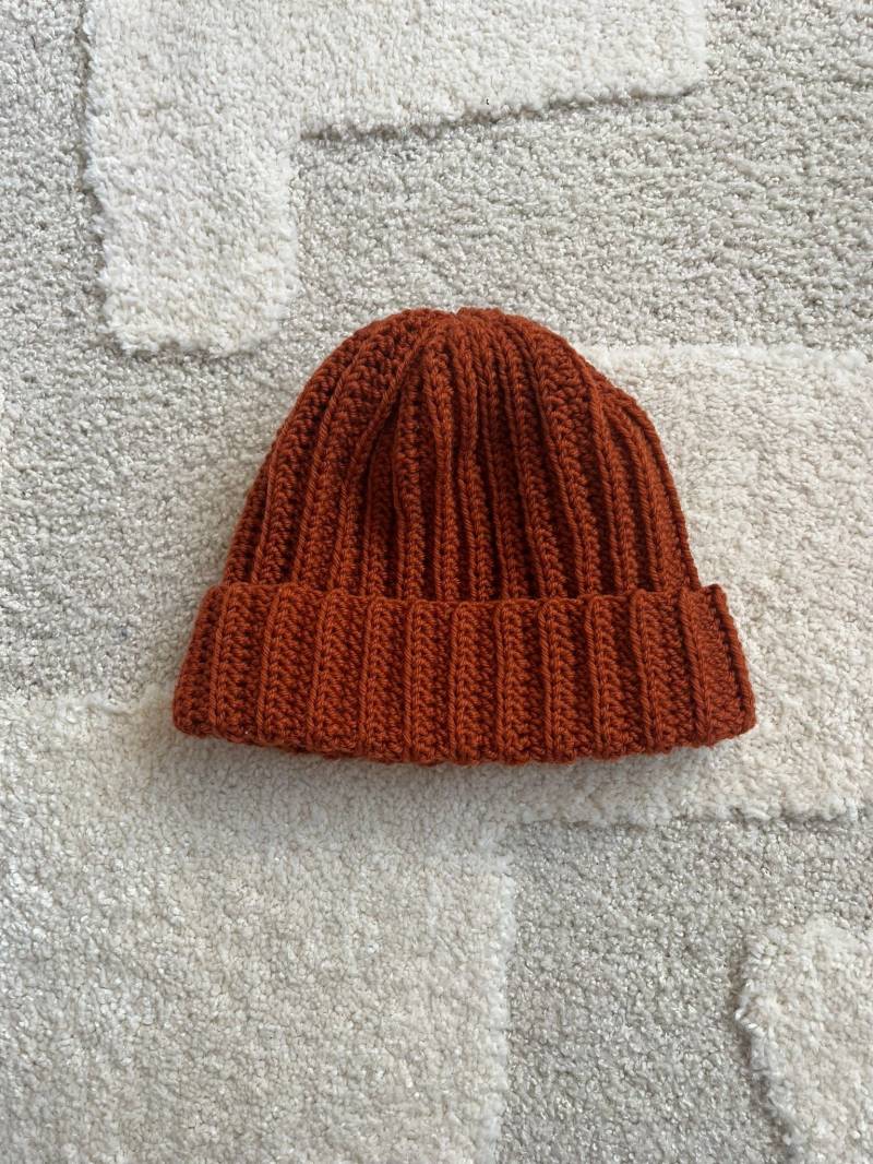 Mütze Gehäkelt Wolle Rostrot Braun von checkmade