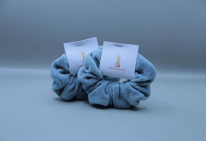 Scrunchie Samt Nicki Haargummi Zopfgummi Eisblau von checkmade