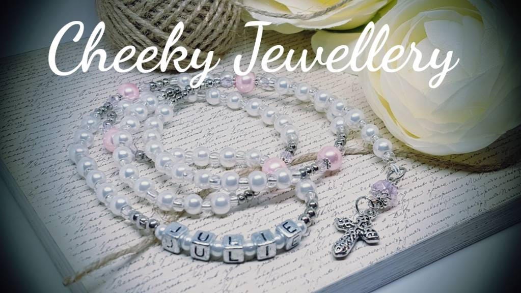 Personalisierte Rosenkränze, Perfektes Personalisiertes Geschenk Für Babypartys, Namenstag, Taufe Und Taufe. Rosa Oder Blaue Babygeschenke von cheekyjewellery