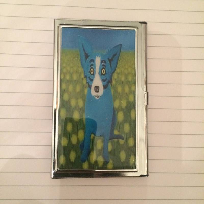 Blaues Hündchen Im Baumwollfeld Silber Kreditkartenetui Visitenkartenetui von cheetahrama