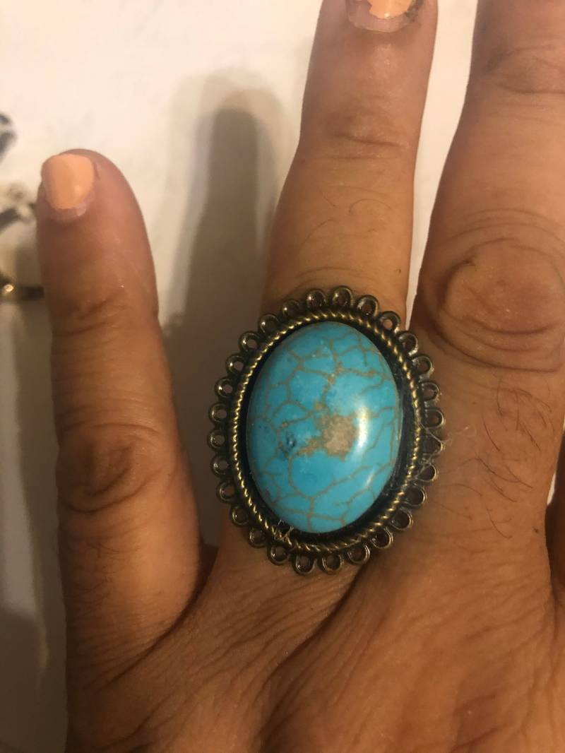 Retro Boho Großer Oval Blau Türkis Cabochon Messing Filigran Ring Mit Verstellbarem Band von cheetahrama