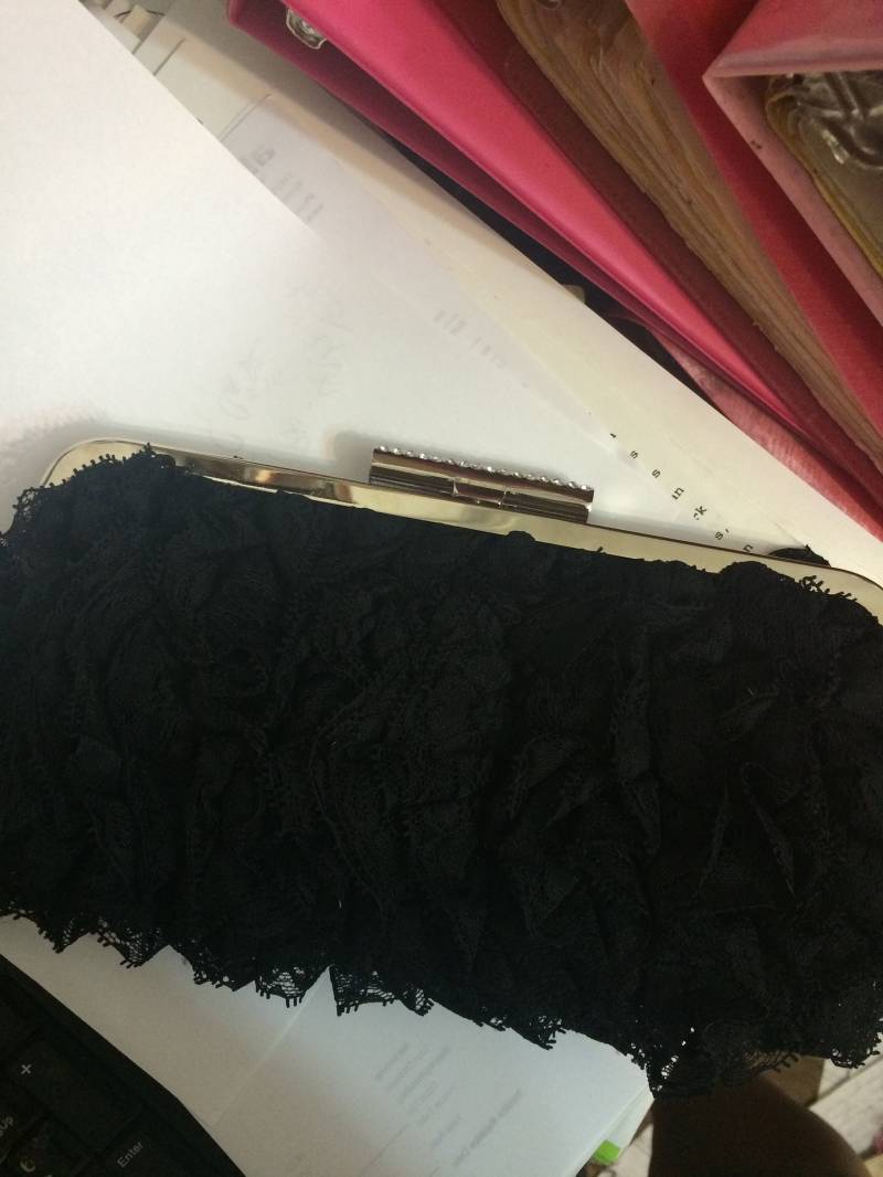 Vintage Lulu Schwarz Spitze Rüschen Kupplung Geldbörse W/Abnehmbare Kette Armband von cheetahrama