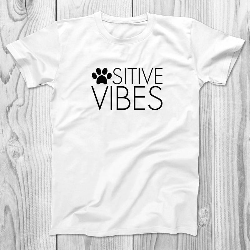 Pawsitive Vibes Frauen Kurzarm T-Shirt von chelseaandme