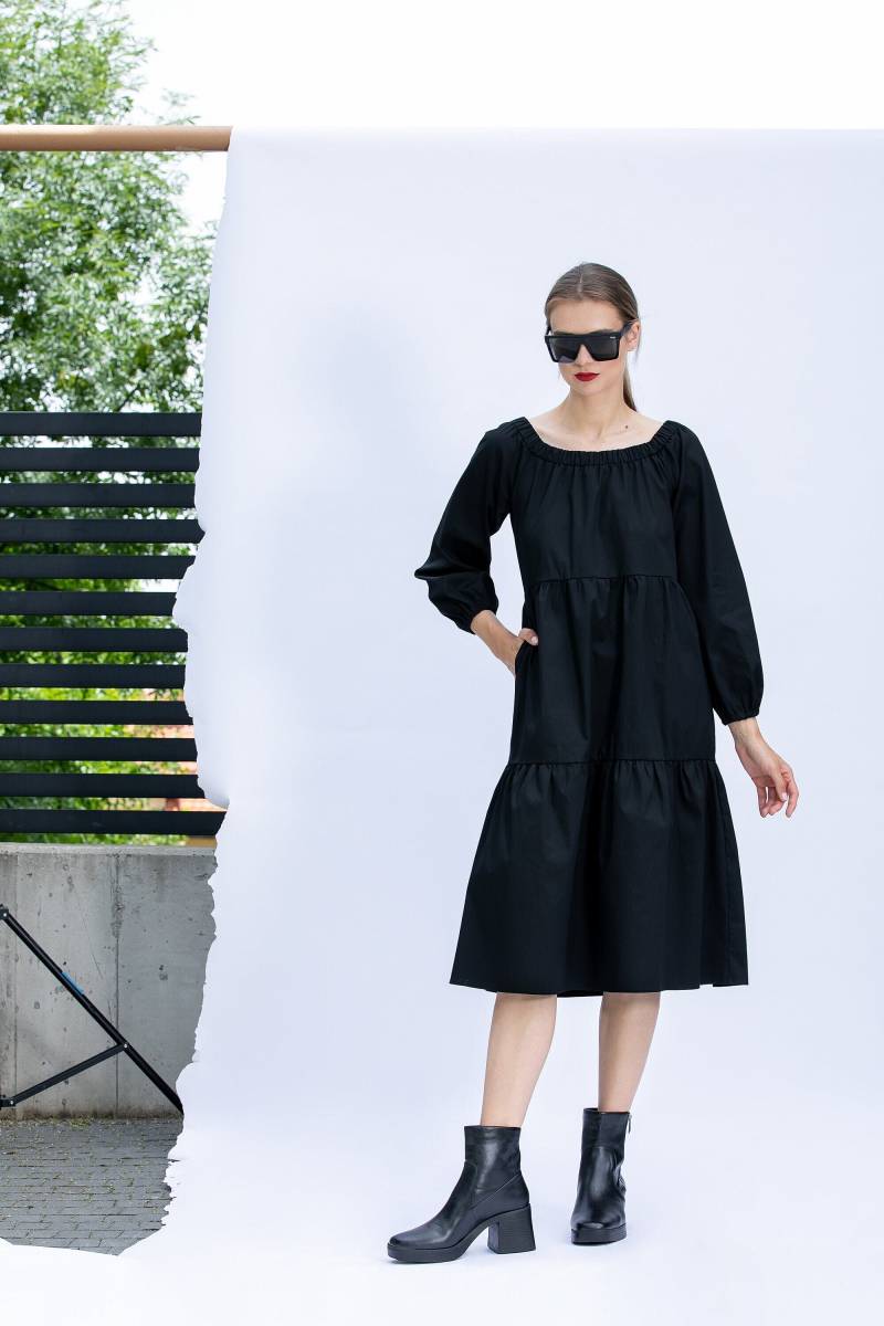 Bequemes Kleid, Schwarzes Baumwollmidikleid, Locker Sitzendes Kleidung in Übergröße, Bescheidenes Langärmeliges Kleid Schwarz, Entspanntes von cherryblossomsdress