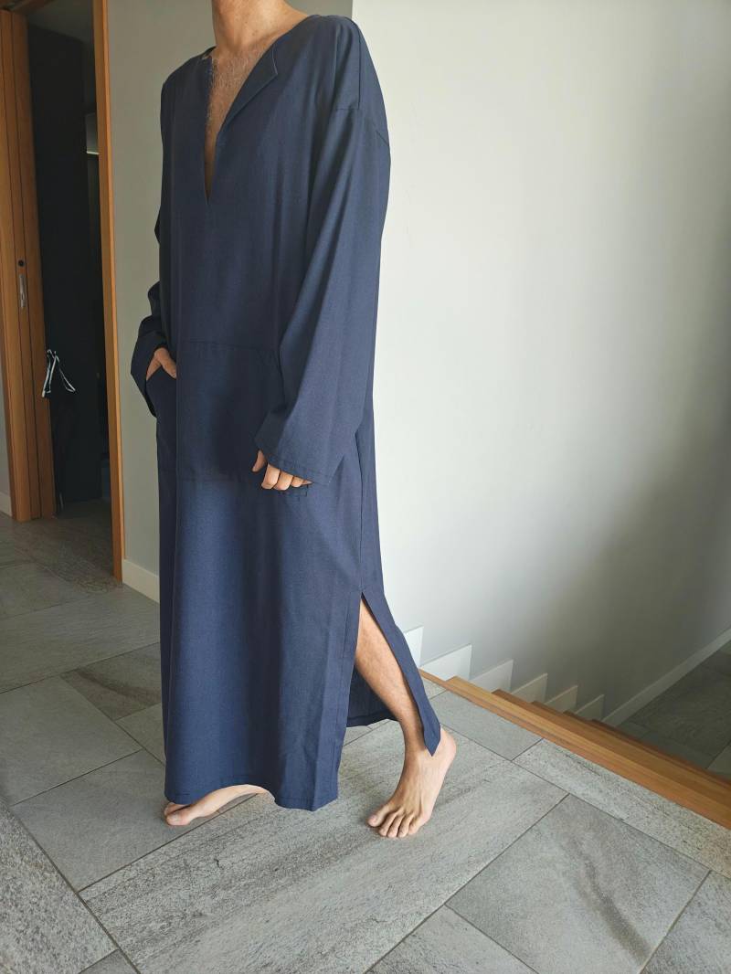 Marineblau Leinen Kaftan Robe Herren Lounge Wear von cherryblossomsdress