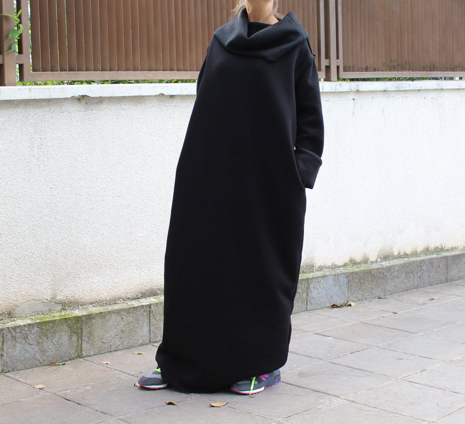 Schwarzes Maxikleid, Kaftan Kleid, Winterkleid, Rollkragenkleid, Abaya Gothic Plus Size Taschenkleid, Langarmkleid von cherryblossomsdress