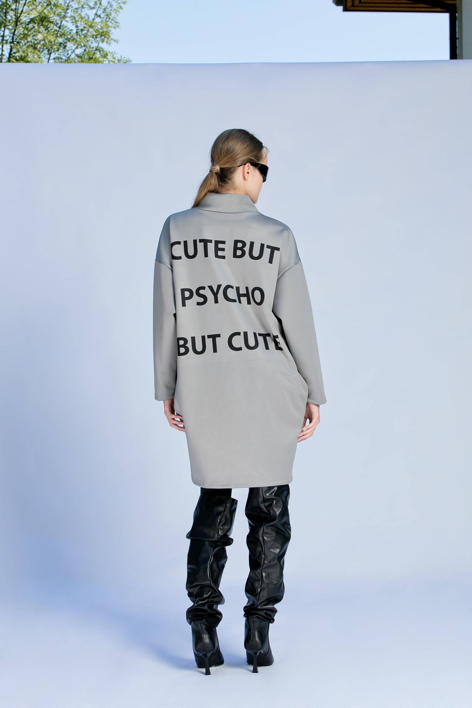 Süß Lustig Aber Spruch Shirt Oversized Kleid, Winter Pullover Techwear Kleidung von cherryblossomsdress