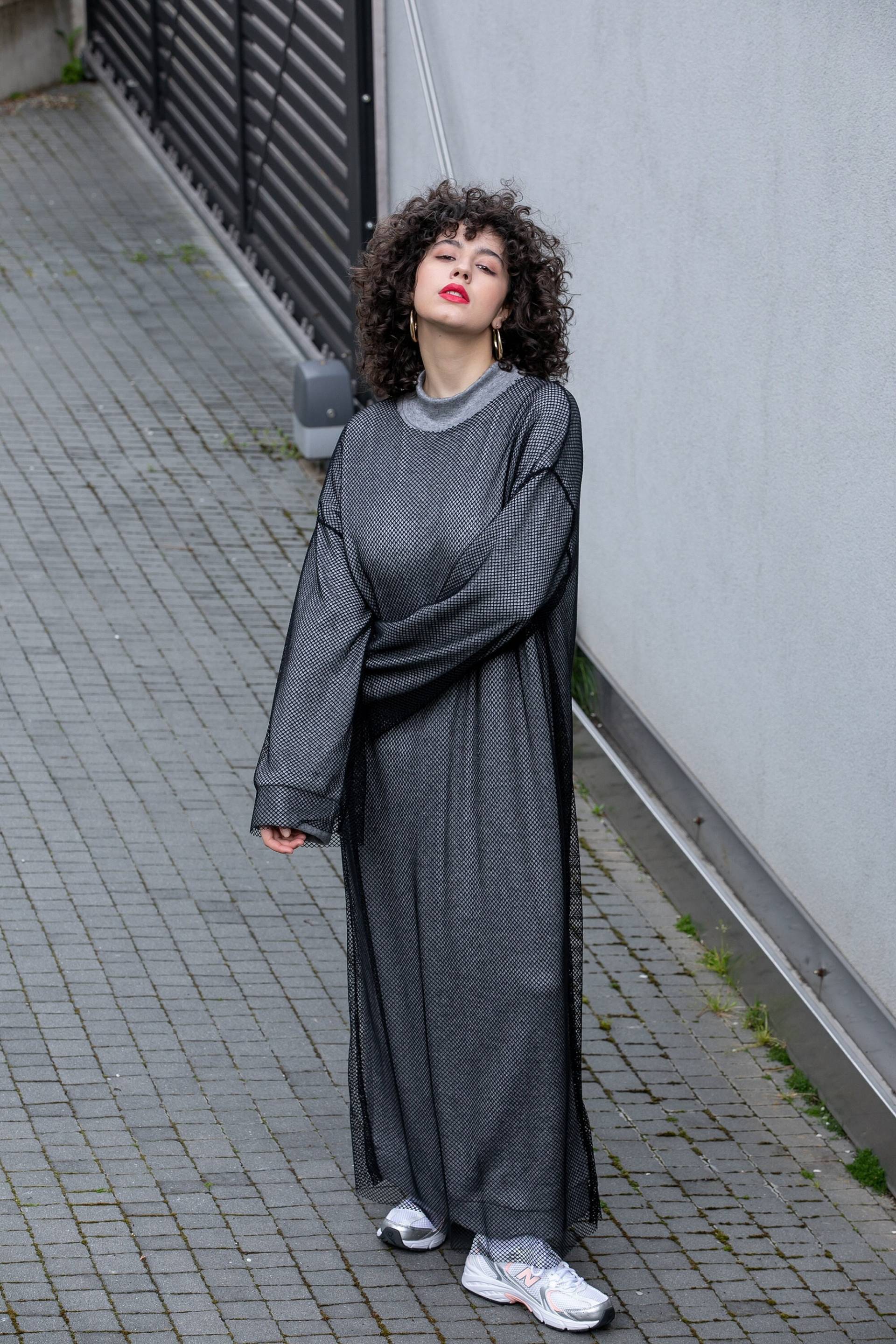 strick Maxi Pullover Kleid Avantgarde Schwarz Lagenkleid von cherryblossomsdress