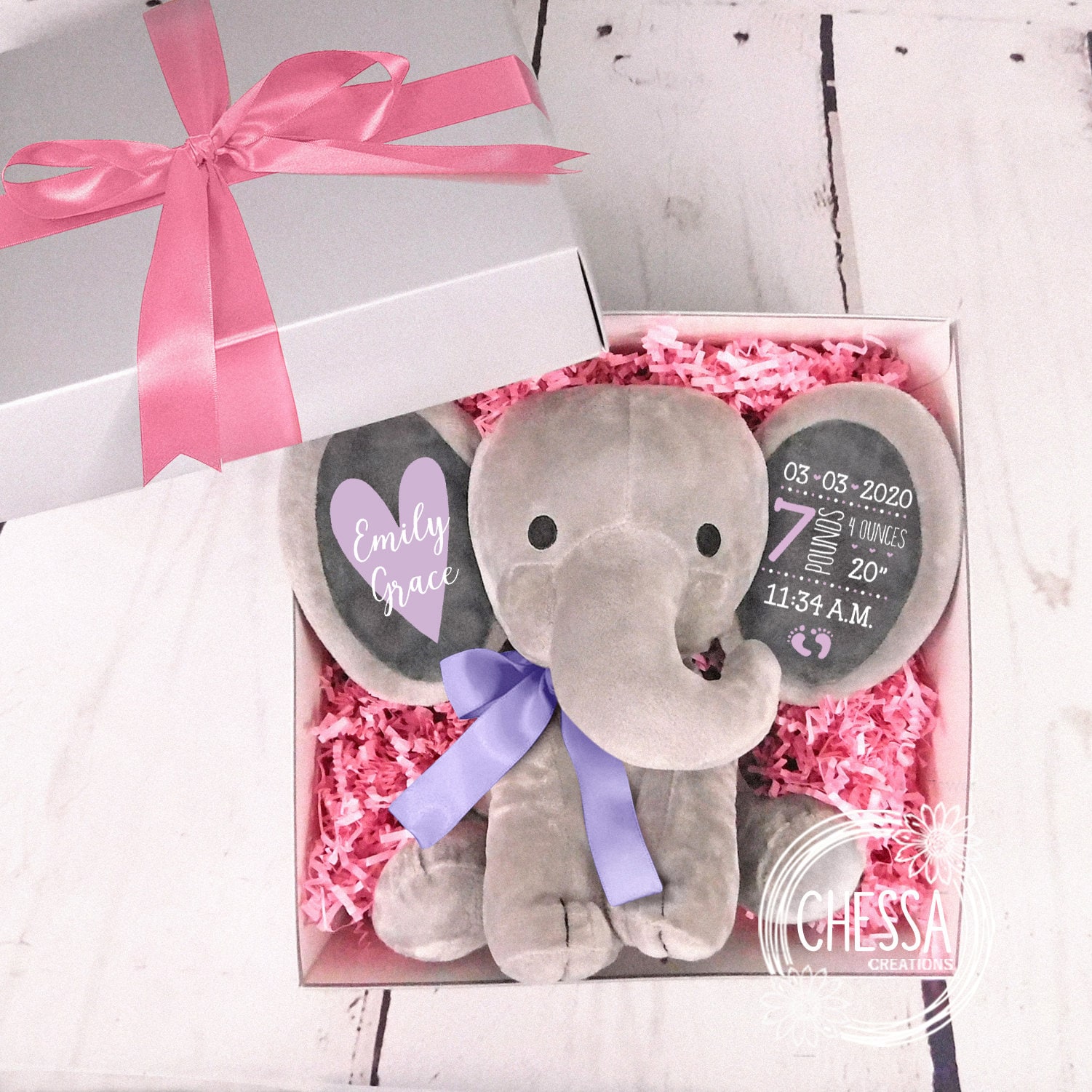 Geschenk Für Baby Mädchen & Neue Mama, Rosa Geschenkbox Shower Geschenkkorb, Personalisierter Elefant Stofftier, Lila von chessacreations