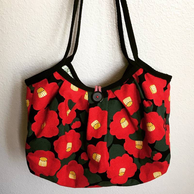 Oma Tote - Camelia | L Oma Tote - Camelia | L von chibiland