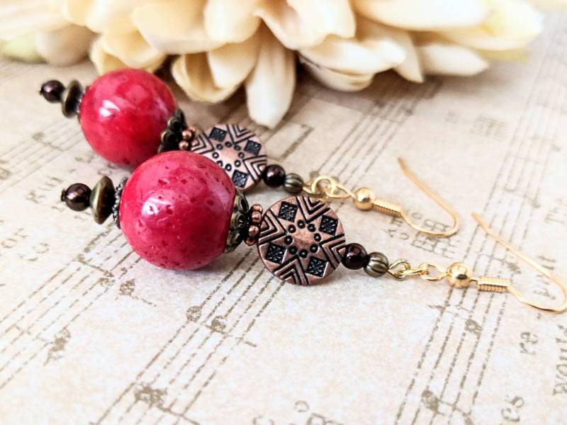 Rote Koralle Ohrringe, Hippie Ohrringe Sternzeichen Geschenk Für Sie, Handgemachte Bronze Ohrhänger, Frauen, Ohrhänger Mama von chicagolandia