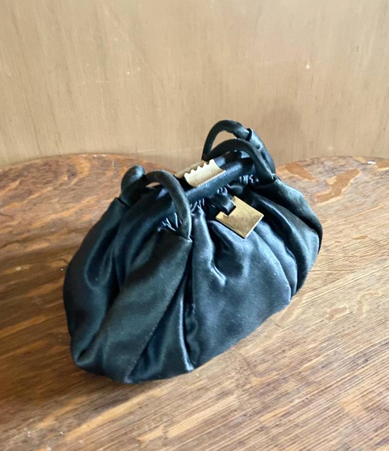 Satin Abendtasche Mit Doppelten Griff Oben Inklusive Passender Geldbörse Circa 1940Er Jahre von chicvintageclassics
