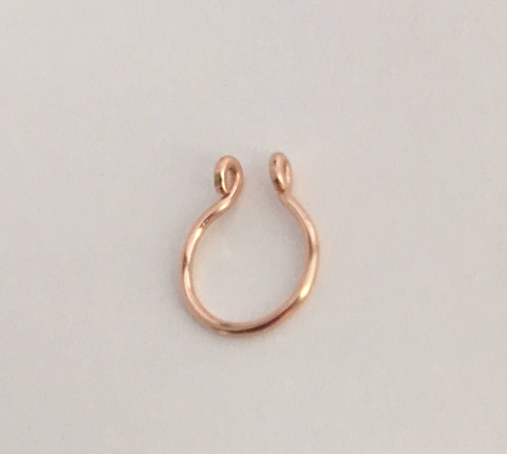 14K Rose Gold Filled Fake Septum Ring - Zierliches Faux-Piercing 14K Rose Gold Filled Fake Septum Ring - Zierliches Faux-Piercing von chikOjewel
