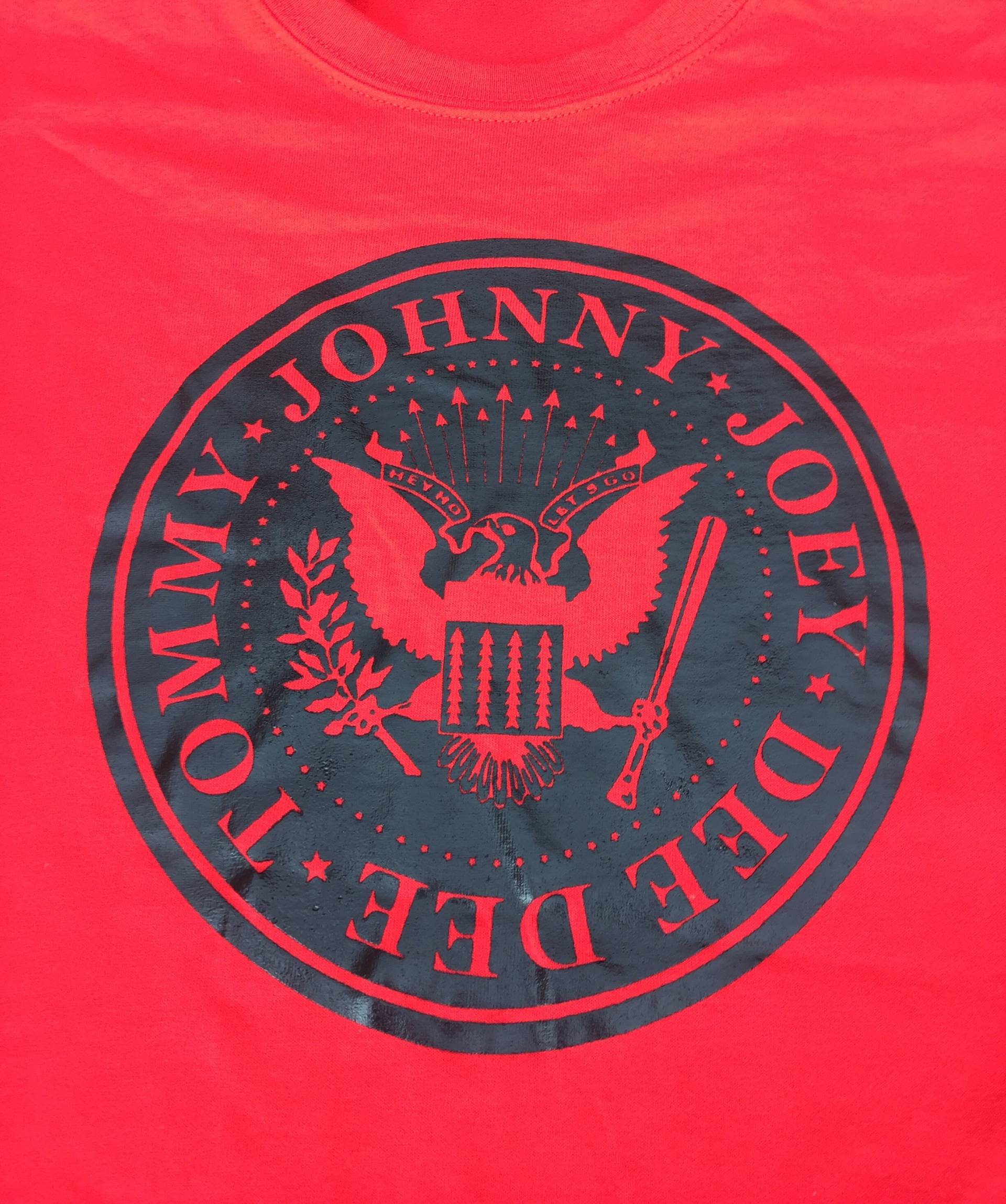 Ramones Eagle Punk Top S/M/L/xl Shirt Ramones Eagle Punk Top S/M/L/xl Shirt von chillchilldesigns