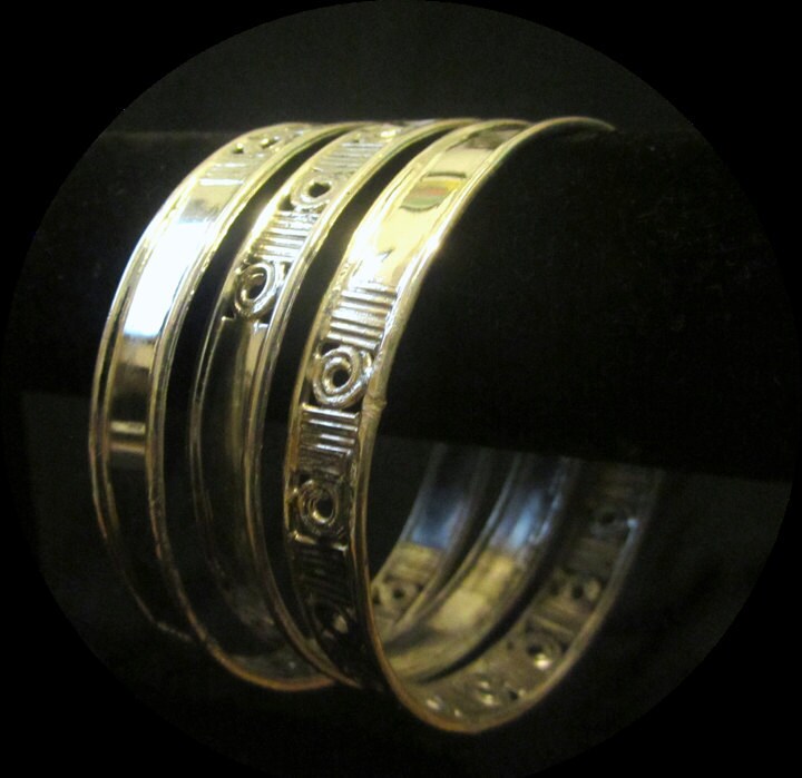 3 Stapel Swahili Armreife 33 Karat Sterling Silber von chisseko