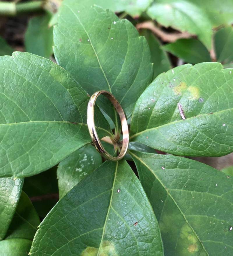 Verkauf Schlichter 14K Solid Gold Ring Ehering Freundschaft Stapeln von chisseko