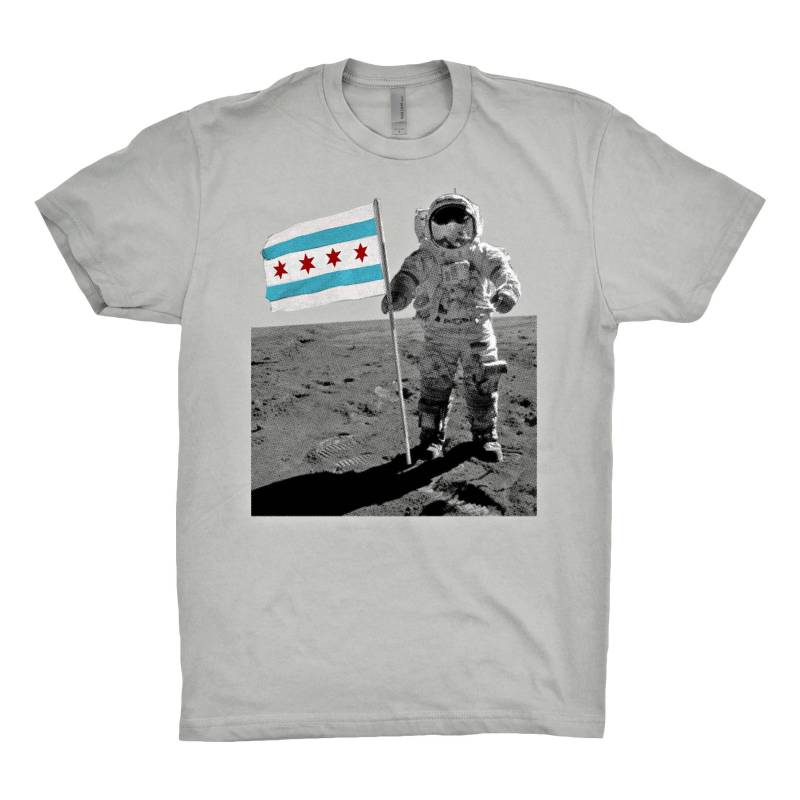 Chicago Flagge Mond Mann T-Shirt von chitownclothing