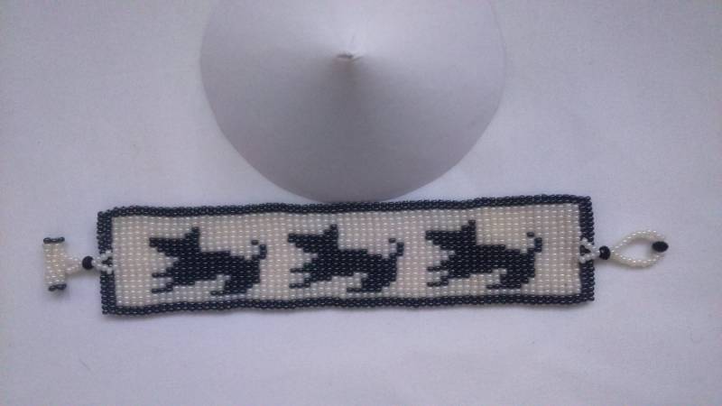 Drei Schwarze Hunde Armband von chloehandmadeitems