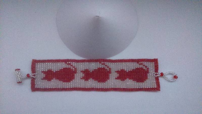 Rubin Rote Katze Armband von chloehandmadeitems