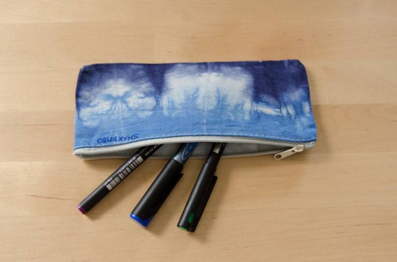 Federmäppchen, Batik, Hellblau, Weiss, Dunkelblau, Baumwolle, Etui Federmäppchen, Batik, Hellblau, Weiss, Dunkelblau, Baumwolle, Etui von chrigesart