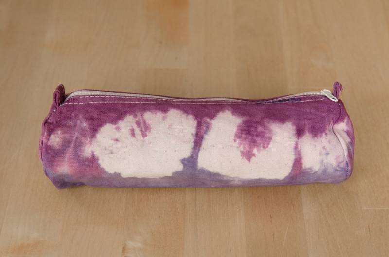 Federmäppchen, Stiftebeutel, Batik, Violett, Dunkelblau, Baumwolle Federmäppchen, Stiftebeutel, Batik, Violett, Dunkelblau, Baumwolle von chrigesart
