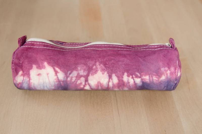 Federmäppchen, Stiftebeutel, Batik, Violett, Dunkelblau, Baumwolle Federmäppchen, Stiftebeutel, Batik, Violett, Dunkelblau, Baumwolle von chrigesart