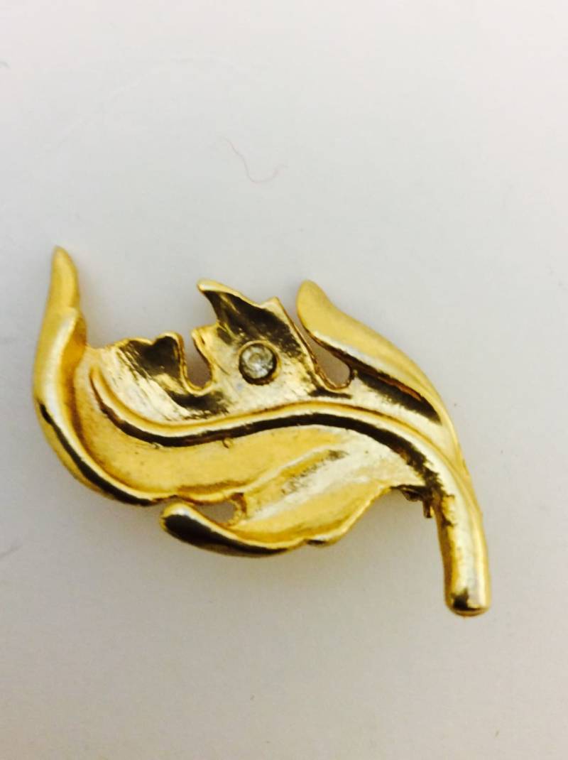 Vintage Goldfarbene Blatt Brosche Strass April Geburtsstein von chrisaliciavintage