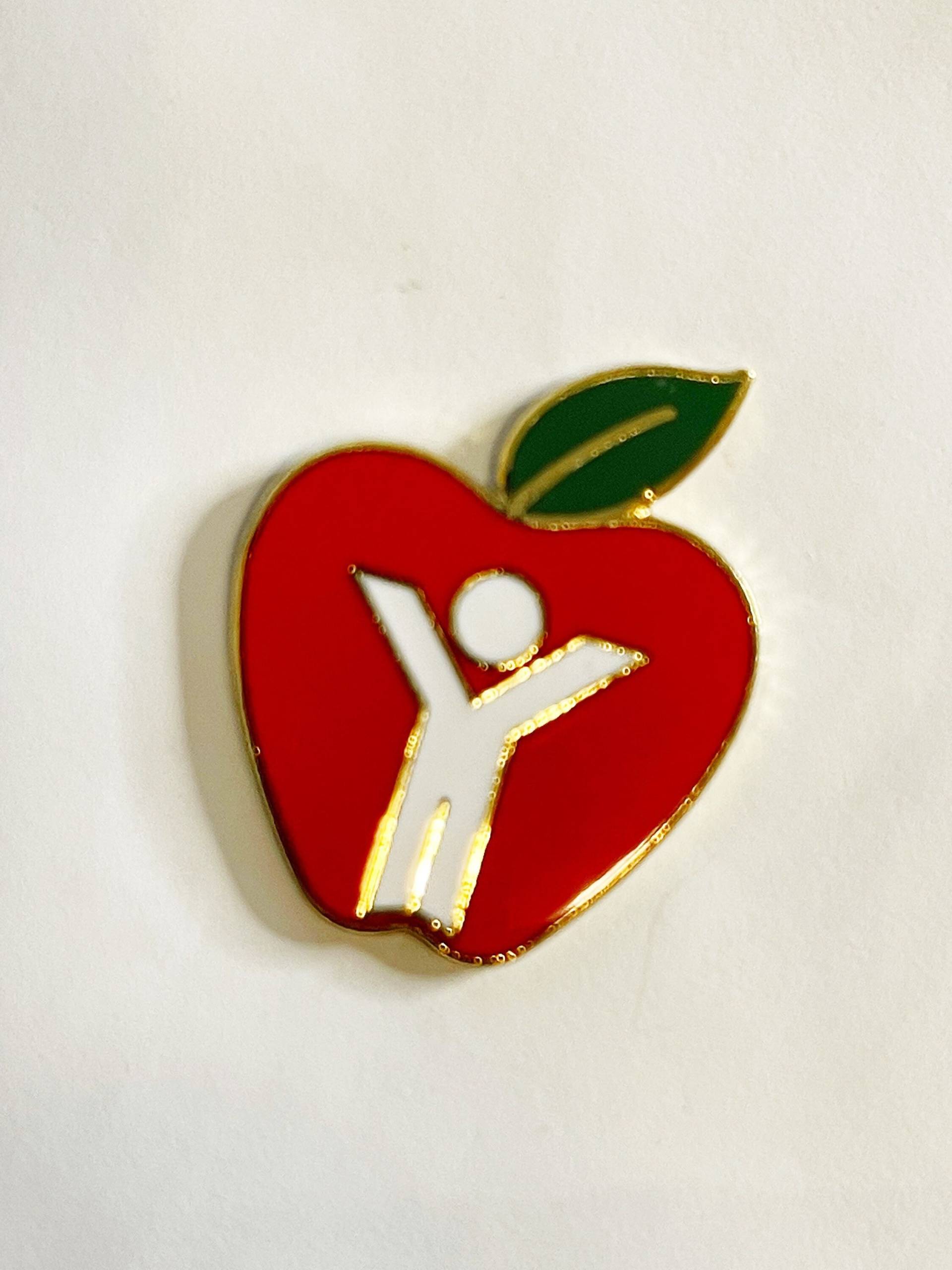 Rote Apfel Pin Vintage Emaille Red Apple Making A Difference Lapel Lehrer Streunadel Krawatten Tack Hut Rote Apfel Pin Vintage Emaille Red Apple Making A Difference Lapel Lehrer Streunadel Krawatten Tack Hut von chrisaliciavintage