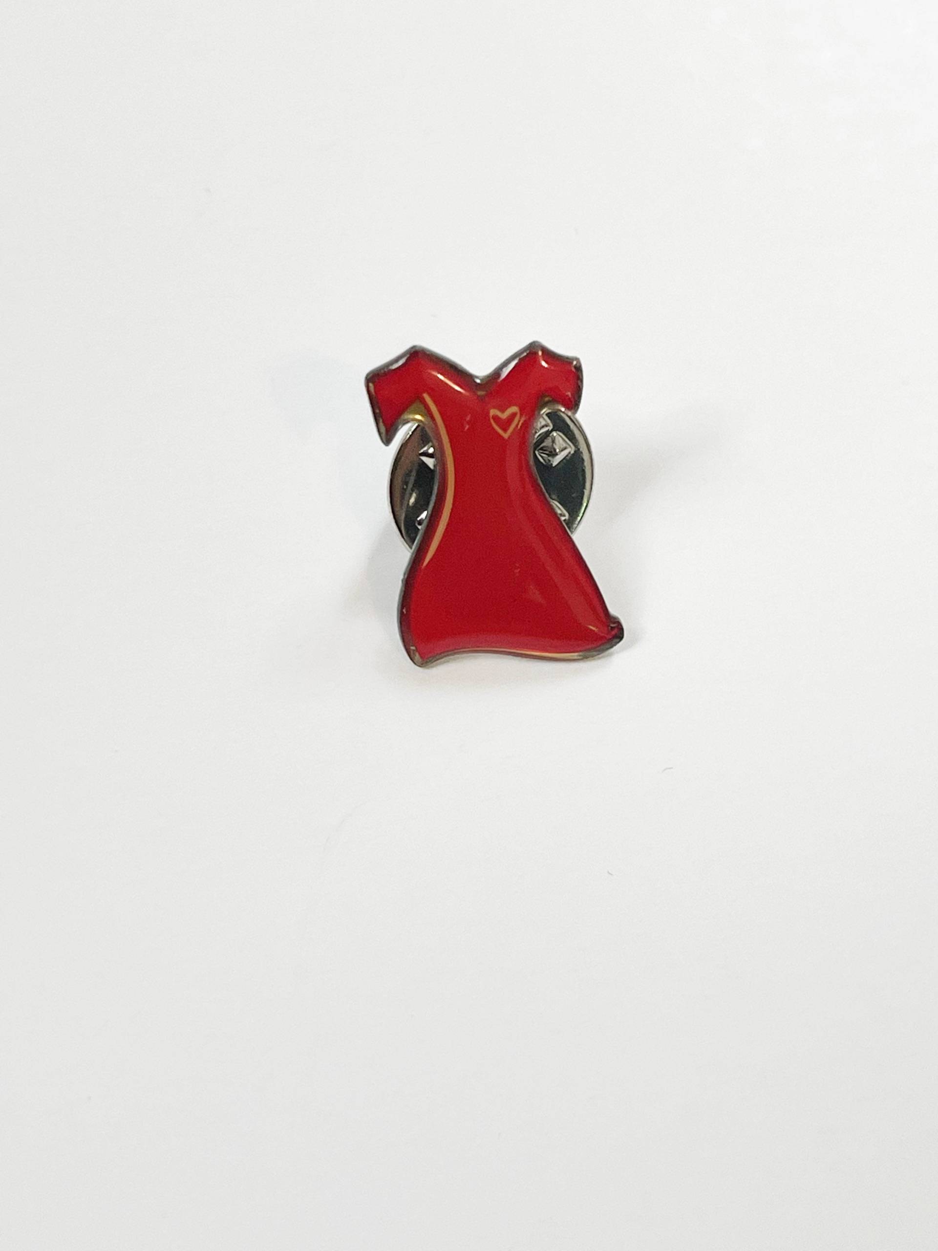 Rotes Kleid Pin American Heart Health Anstecknadel Little Red Dress Brosche Vintage Emaille Awareness Rotes Kleid Pin American Heart Health Anstecknadel Little Red Dress Brosche Vintage Emaille Awareness von chrisaliciavintage