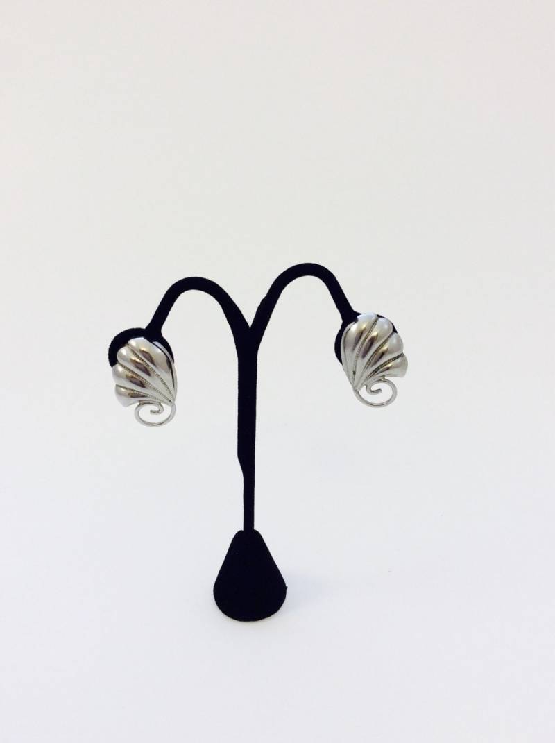 Vintage 1950S Versilberte Blatt Ohrclips von chrisaliciavintage