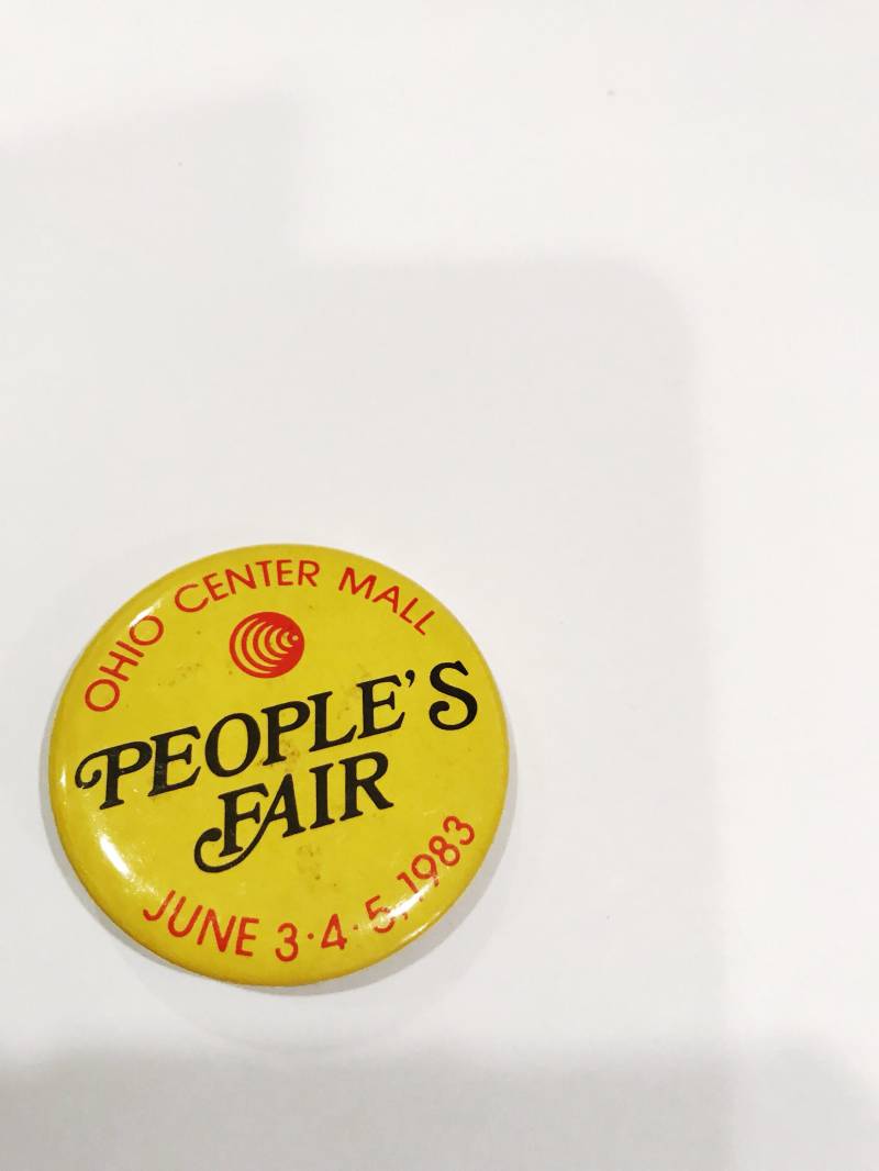 Vintage 1983 Ohio Center Mall Menschen Fair Button von chrisaliciavintage
