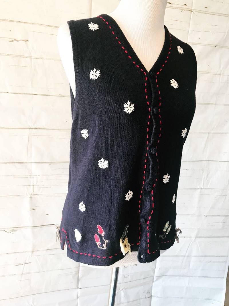Vintage Bestickte Weihnachtsweste Schneeflocken Strickpullover, Größe S von chrisaliciavintage