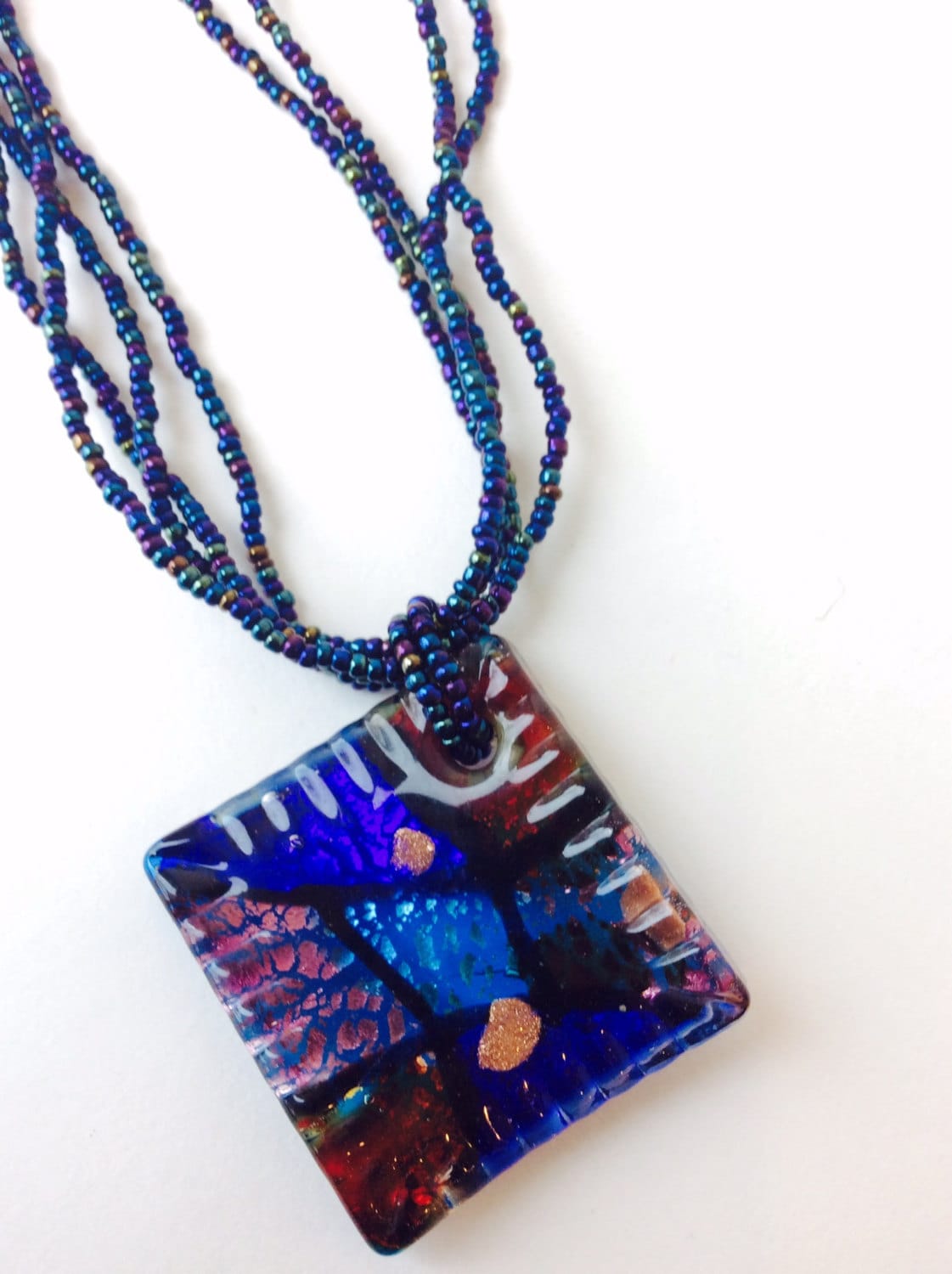 Vintage Dichroic Glas Anhänger Halskette Art Deco Mosaik Perlenschmuck von chrisaliciavintage