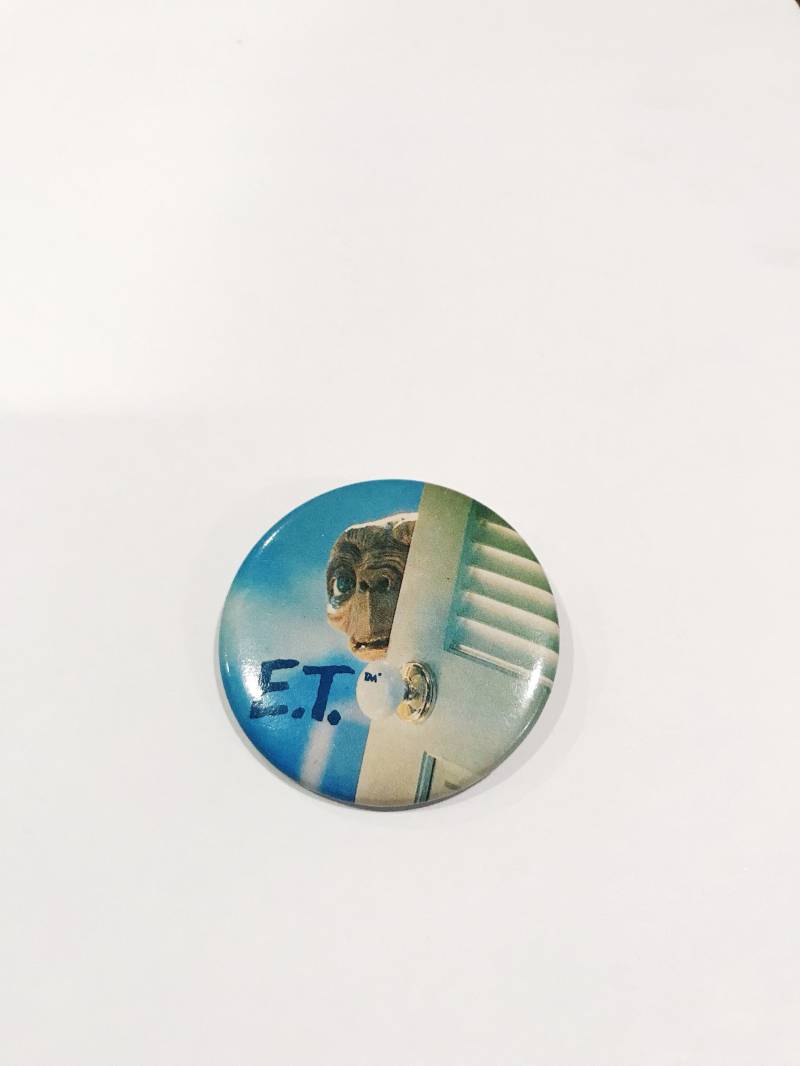 Vintage 1982 Et Movie Button - Universal Studios von chrisaliciavintage