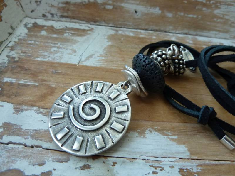 Kette Amulett Spirale Lava Chrissona® von chrissona