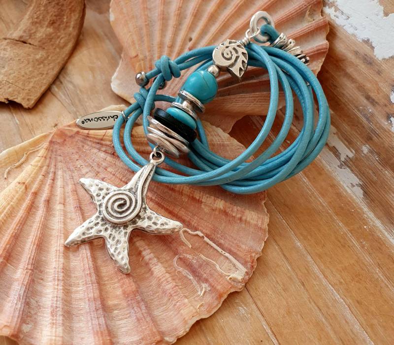 Kette Mit Versilbertem Seestern Anhänger Und Schneckenperle Im Maritimen Style Türkis Howlith & Kokos Chrissona® von chrissona